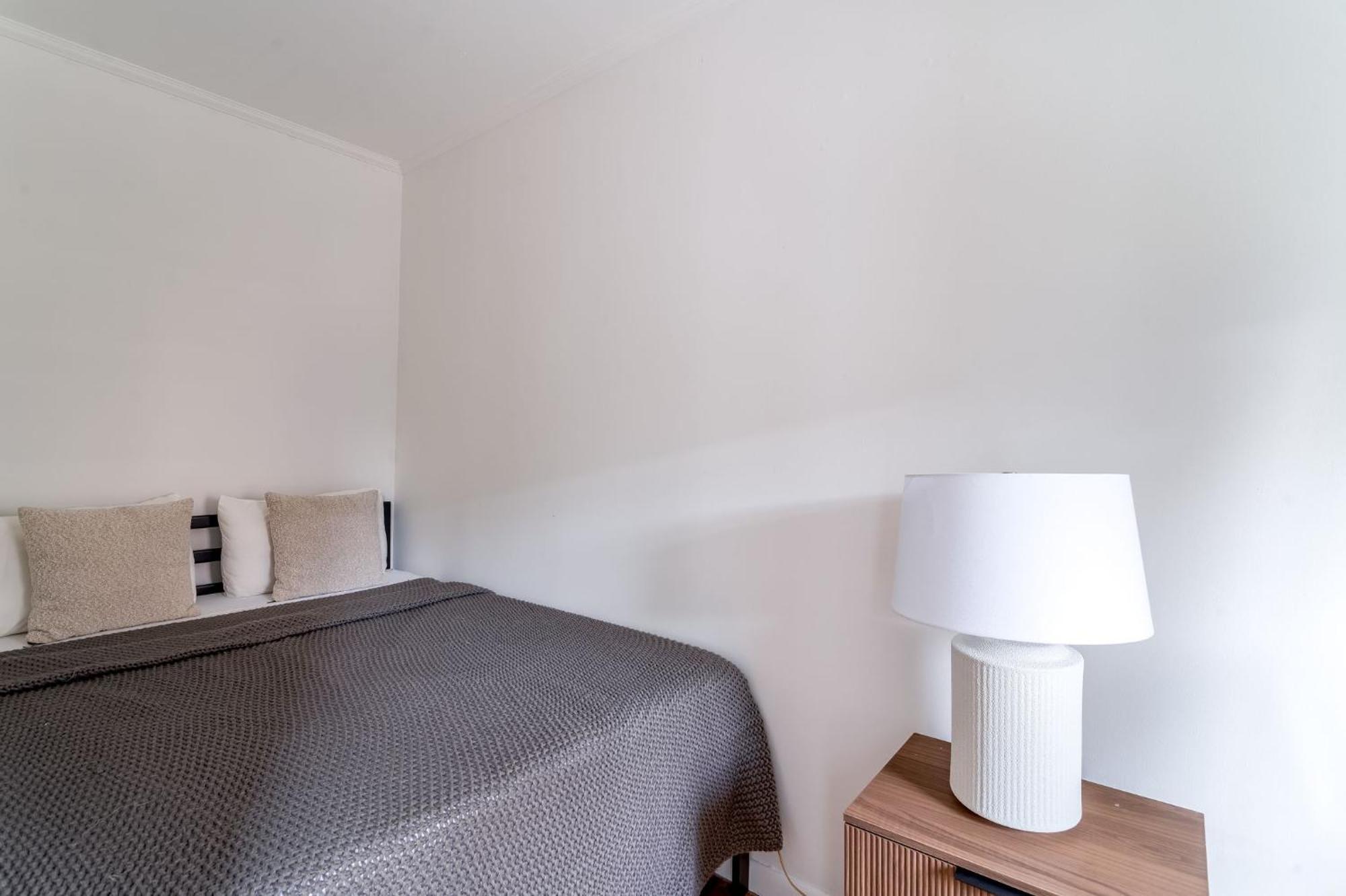 Appartement Bright 3br 1ba Retreat In Hells Kitchen Steps From Times Square *